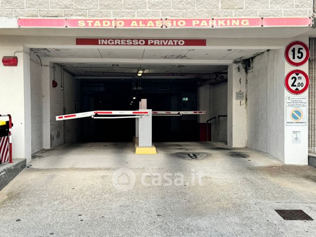 Garage/posto auto in residenziale in Via Ignazio dell'Oro 34