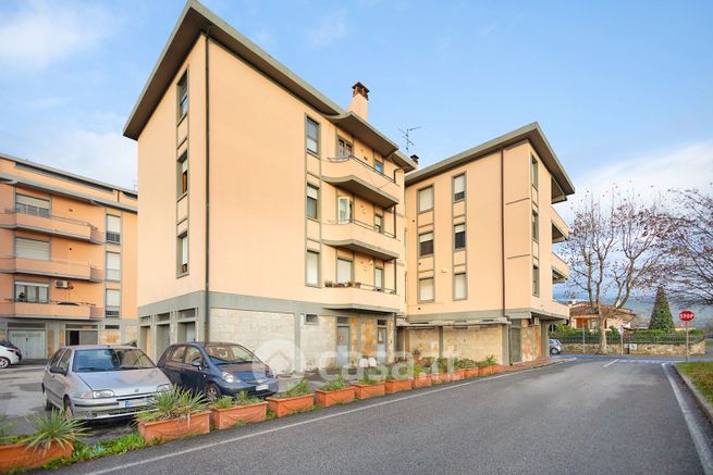 Appartamento in residenziale in Via Emilio Lussu 4