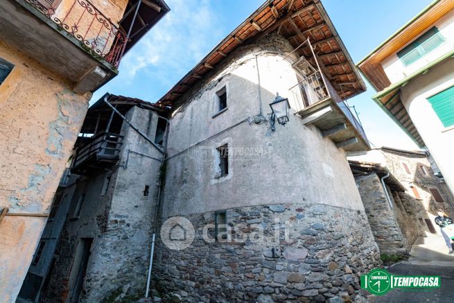 Casa indipendente in residenziale in Via Regina Margherita 21