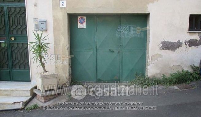 Garage/posto auto in residenziale in Via Cassiopea 2