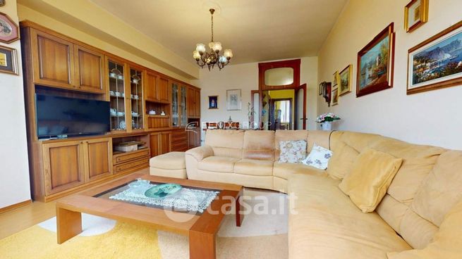 Appartamento in residenziale in Via Simone Formentini 74