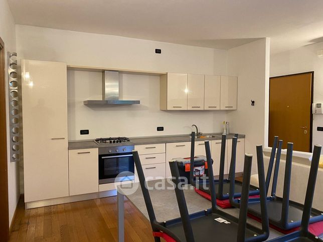 Appartamento in residenziale in Via dei Pioppi