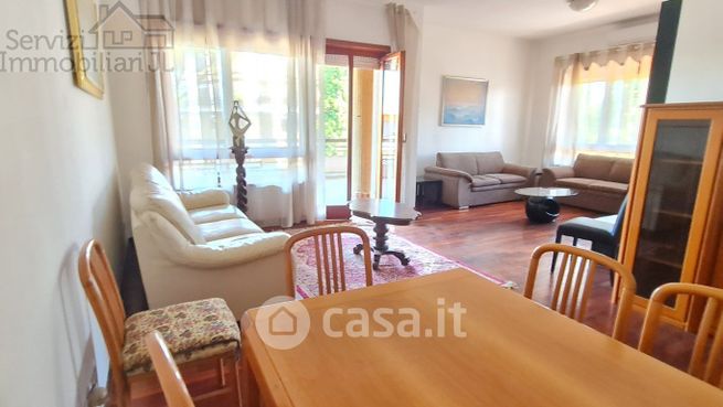 Appartamento in residenziale in Via Cassia 901