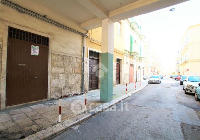Box/posto auto in residenziale in Via Carlo Pisacane 102
