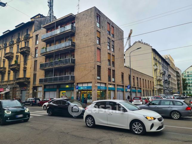 Garage/posto auto in residenziale in Via Carlo Farini 65