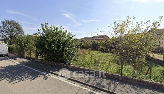 Terreno edificabile in residenziale in Via Leonardo da Vinci