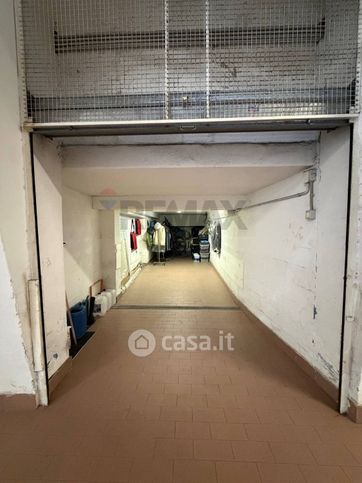 Box/posto auto in residenziale in Via Ludovico Ariosto 18
