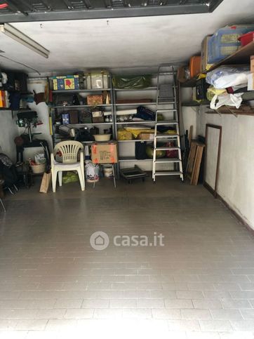 Box/posto auto in residenziale in 