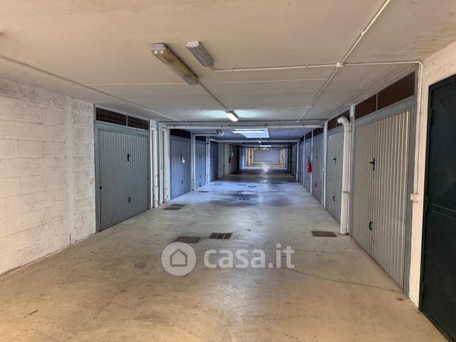Box/posto auto in residenziale in Via Don Ugo Bassi