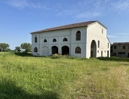 Rustico/casale in residenziale in Via B. Croce 10