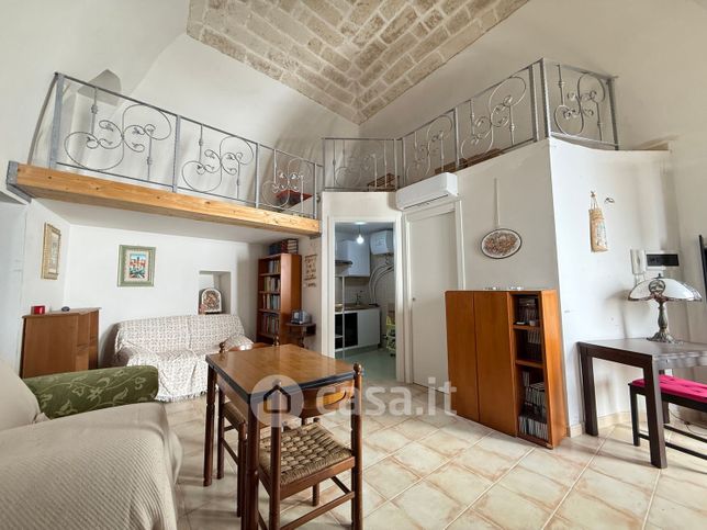 Casa indipendente in residenziale in Via Santo Stefano 9