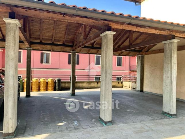 Box/posto auto in residenziale in Via Carletto Ferrari 100