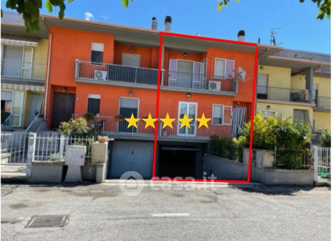 Appartamento in residenziale in Via delle Viole