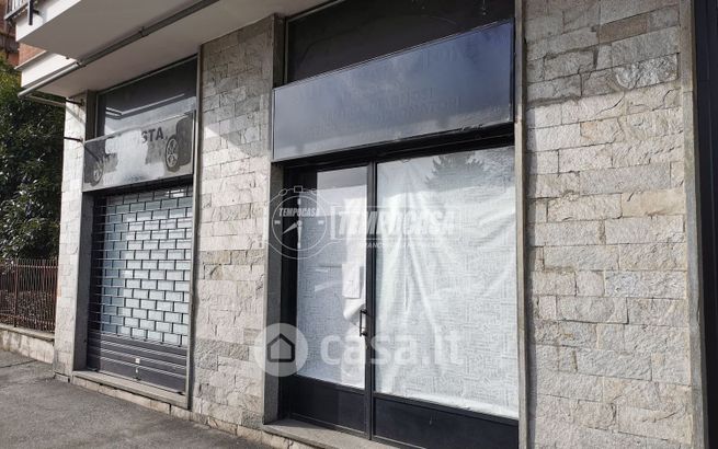 Capannone in commerciale in Via Volturno