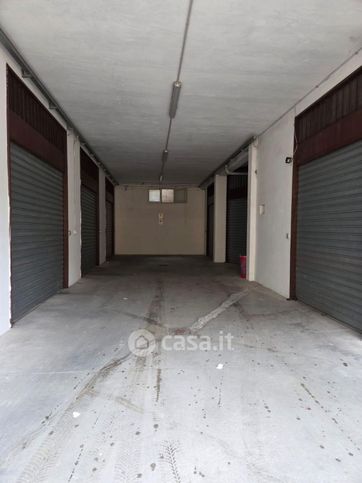 Box/posto auto in residenziale in Via Satriano