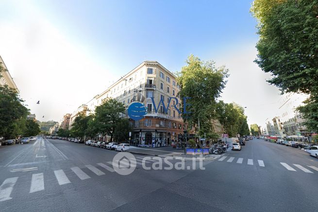 Appartamento in residenziale in Viale Giulio Cesare