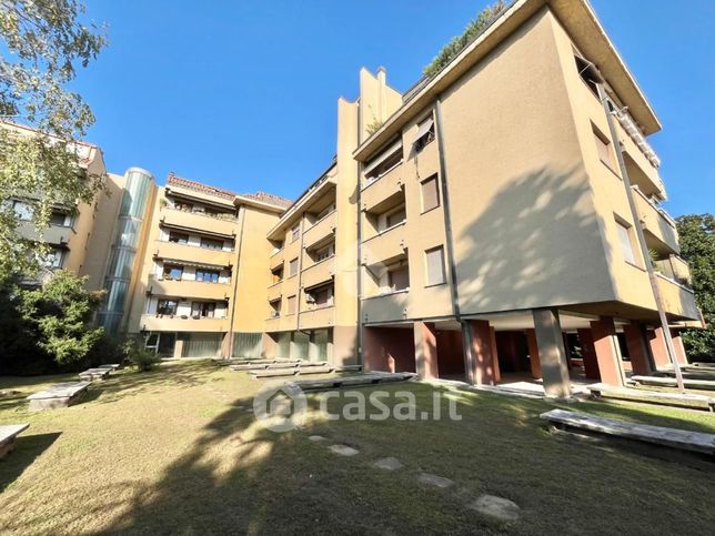 Appartamento in residenziale in Via Cavera 25