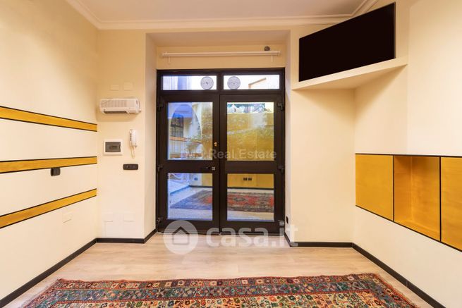 Ufficio in commerciale in Via Bergamini 7