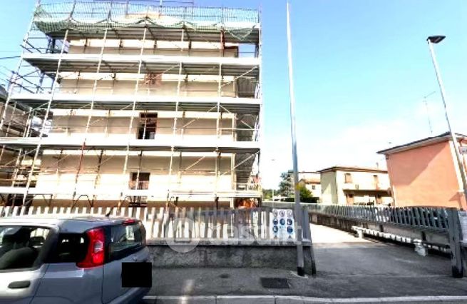 Appartamento in residenziale in Via Durlindana 23