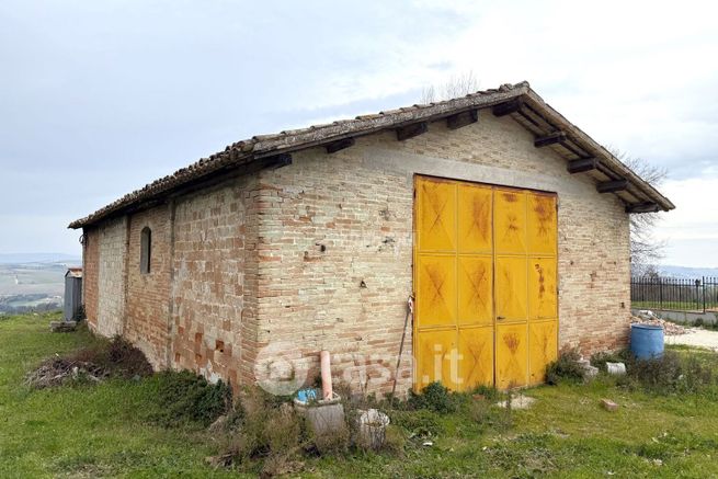 Rustico/casale in residenziale in Borgo Cavour