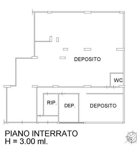 Capannone in commerciale in