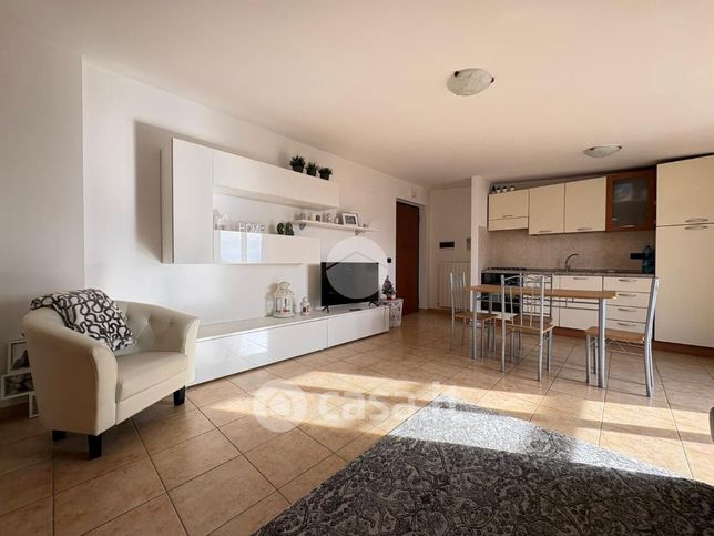 Appartamento in residenziale in Via Povarella 28