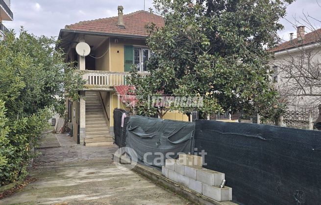 Villa in residenziale in Via Cavalcavia 11