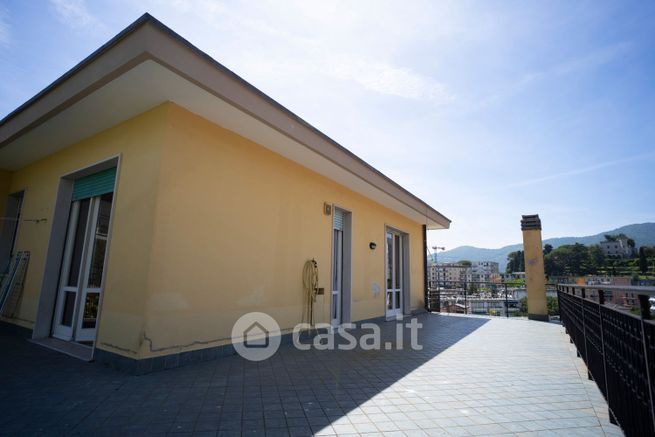 Attico/mansarda in residenziale in Via Bella Vista 4