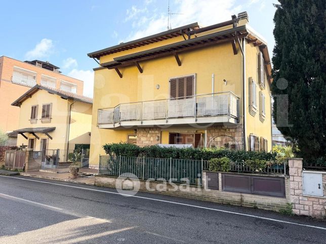 Appartamento in residenziale in Via Luigi Galvani 10
