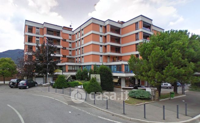 Ufficio in commerciale in Via Virgilio Montini 235
