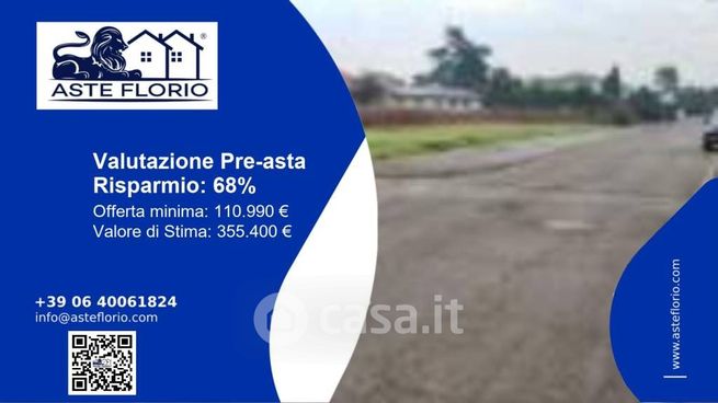 Terreno agricolo in commerciale in Via Don Romolo Tressino