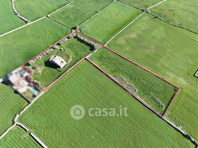 Casa indipendente in residenziale in 