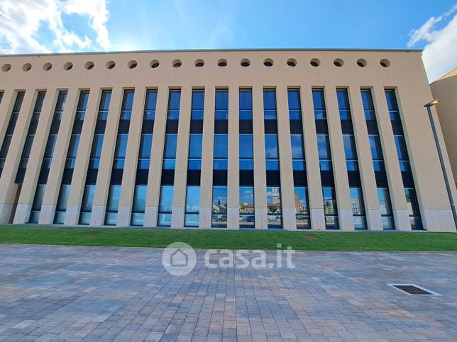 Ufficio in commerciale in Viale dell'Agricoltura 7