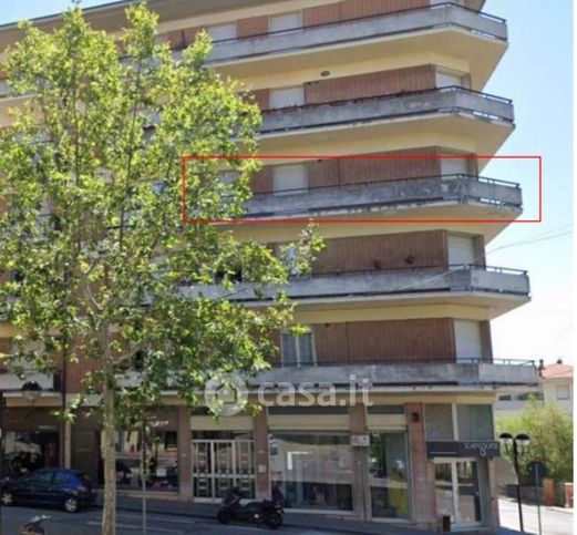 Appartamento in residenziale in Via IV Novembre 6