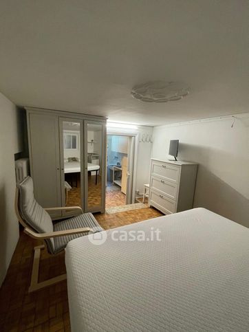 Appartamento in residenziale in Via Thonon 10