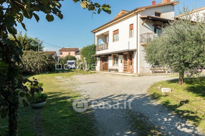 Casa indipendente in residenziale in Via Solferino 42