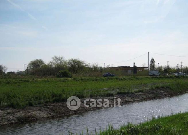 Terreno agricolo in commerciale in Corso del Popolo