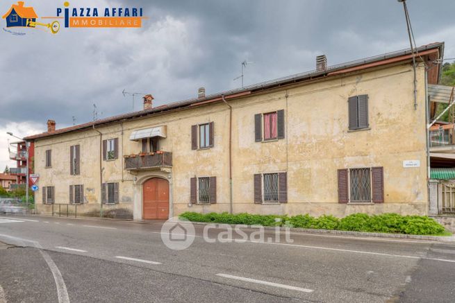 Appartamento in residenziale in Via Statale 31