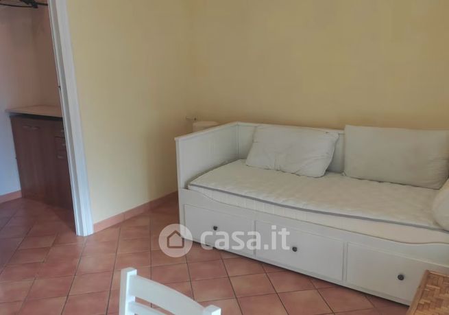 Appartamento in residenziale in Via Valderòa