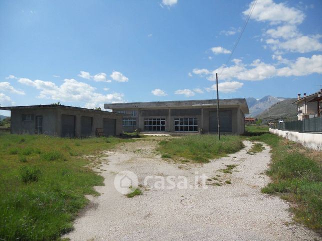 Capannone in commerciale in Via Giovanni Palestrina