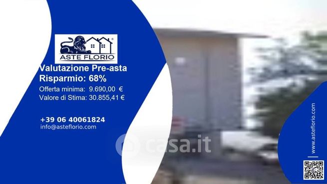 Box/posto auto in residenziale in Via Giustino Fortunato 60