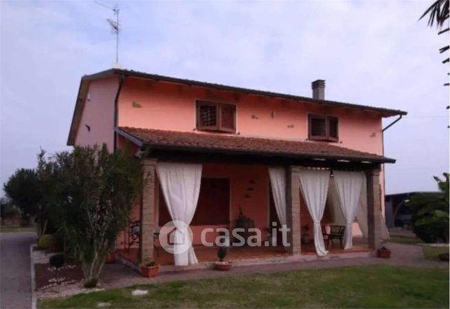 Casa indipendente in residenziale in Via Guberta