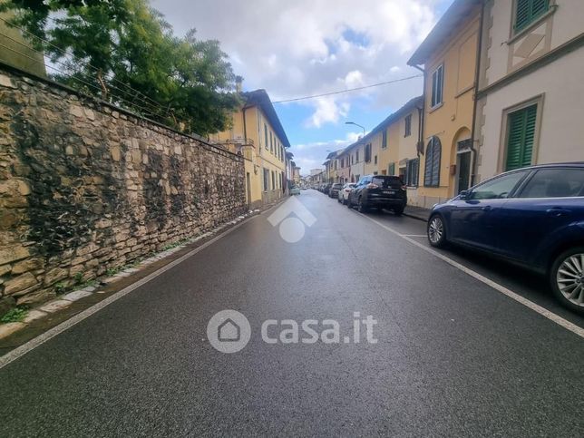 Casa bi/trifamiliare in residenziale in Via Reginaldo Giuliani 538