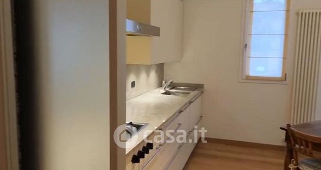 Appartamento in residenziale in Via Riva di Reno