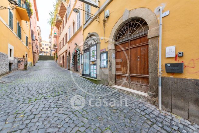 Appartamento in residenziale in Via Mentana 18