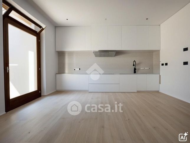 Rustico/casale in residenziale in Via Padre Reginaldo Giuliani 13