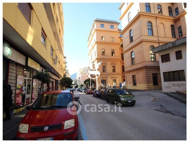 Garage/posto auto in residenziale in Via Michele Vernieri