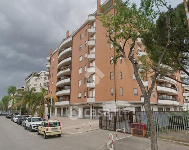 Box/posto auto in residenziale in Via Antonio Gramsci 107