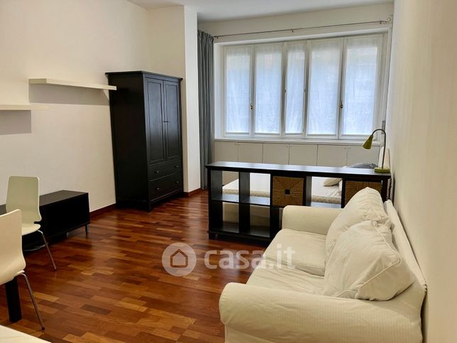 Appartamento in residenziale in Via Giacinto Bruzzesi 37