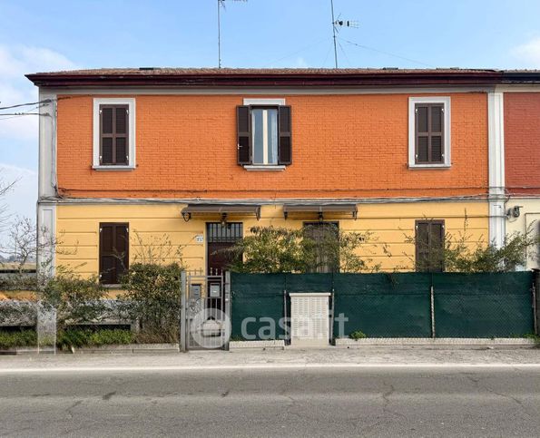 Casa indipendente in residenziale in Via Ferrarese 237